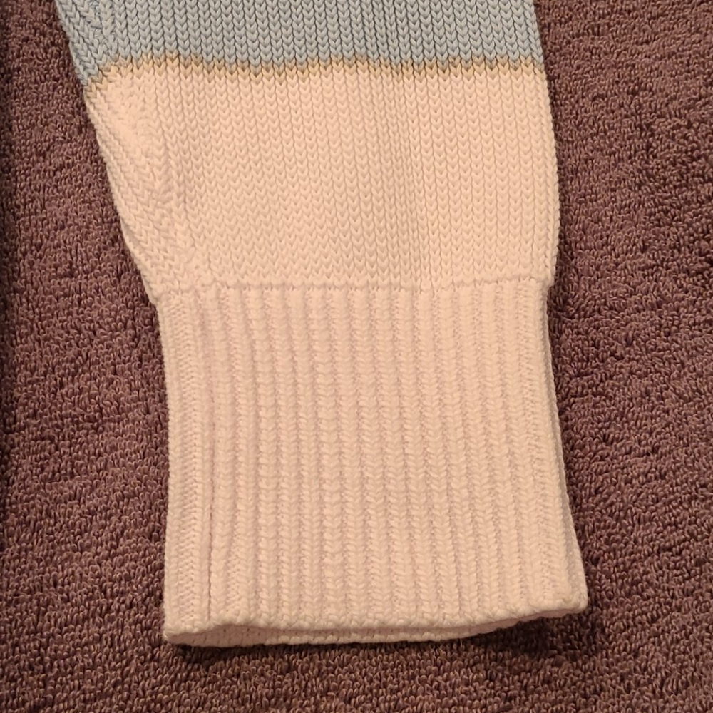 DKNY crewneck sweater - Picture 12 of 16